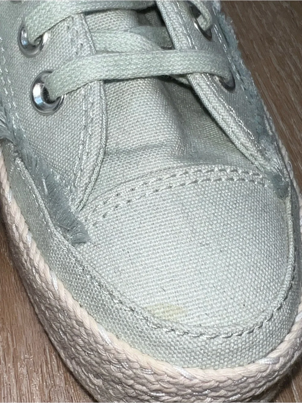 Converse mint green